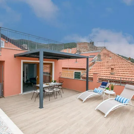 Attico Belvedere - Bilocale Con Terrazza Privata, Jacuzzi Riscaldata *