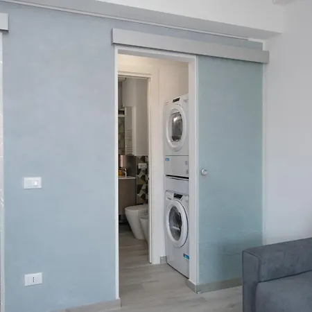Attico Belvedere - Bilocale Con Terrazza Privata, Jacuzzi Riscaldata チェリアーレ
