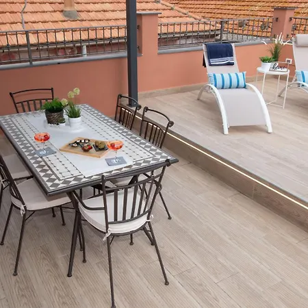 Attico Belvedere - Bilocale Con Terrazza Privata, Jacuzzi Riscaldata