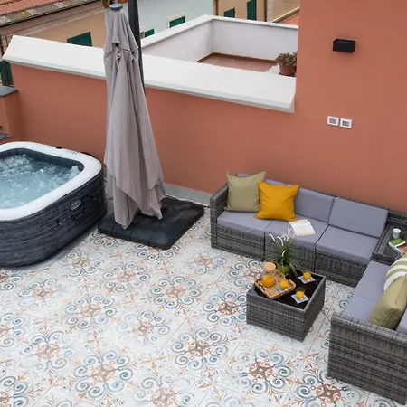 Attico Belvedere - Bilocale Con Terrazza Privata, Jacuzzi Riscaldata * チェリアーレ