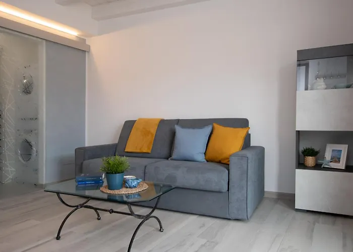 Lejlighed Attico Belvedere - Terrazza Con Barbecue E Jacuzzi Privata