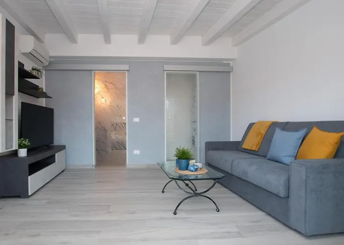 Lejlighed Attico Belvedere - Terrazza Con Barbecue E Jacuzzi Privata *